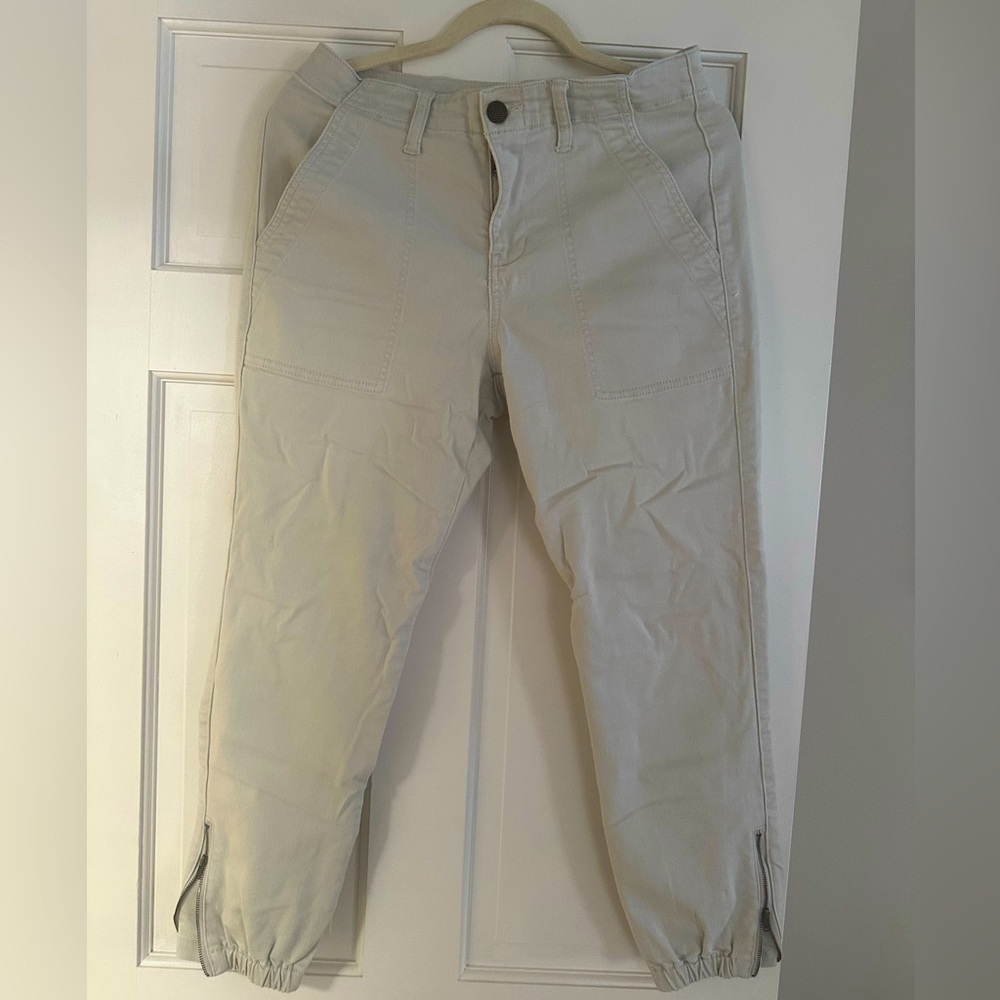 CAbi 6264 Size 4 Cream Compass Zipper Ankle Pant